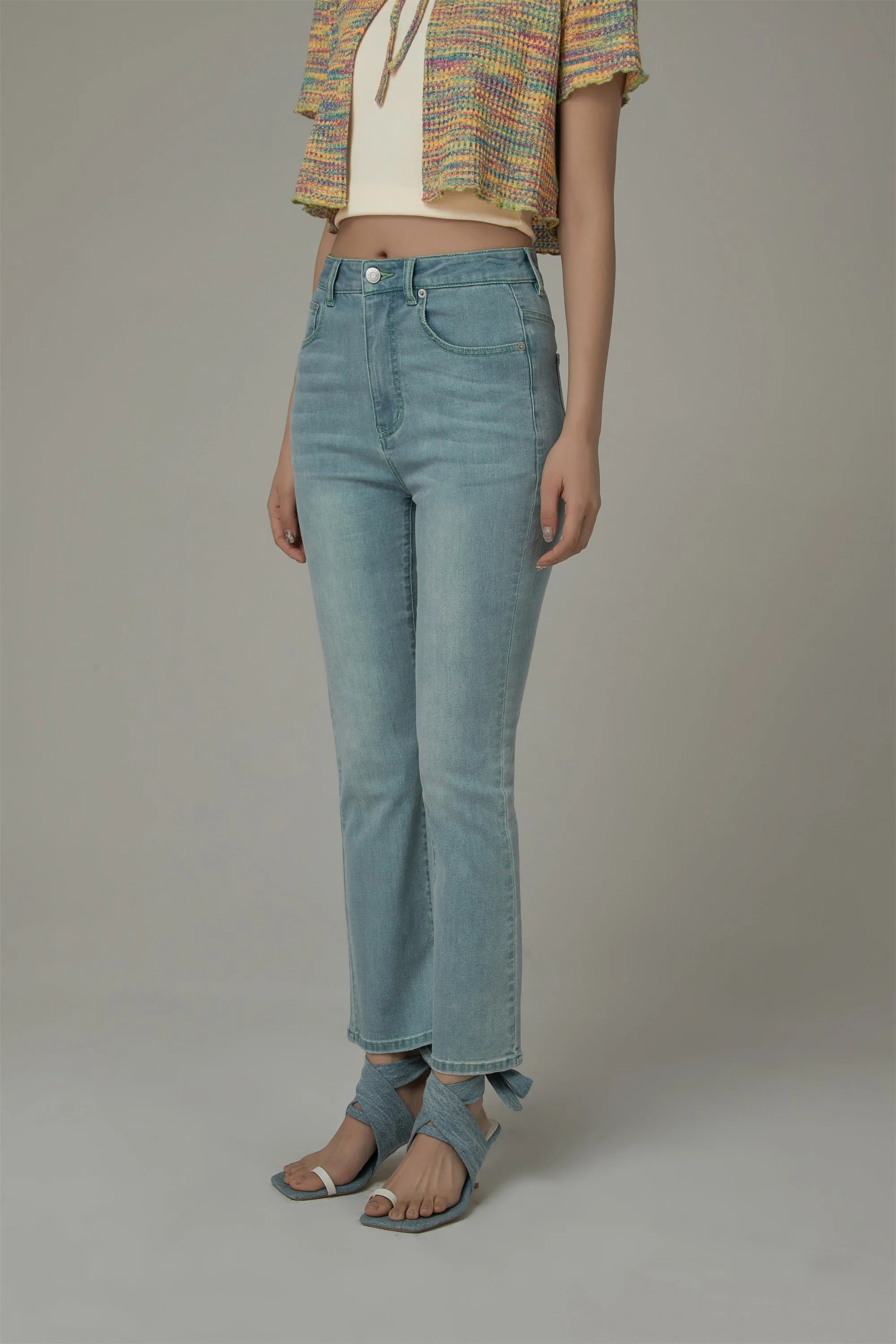 Chuu Pocket Design Semi Bootcut Denim Jeans