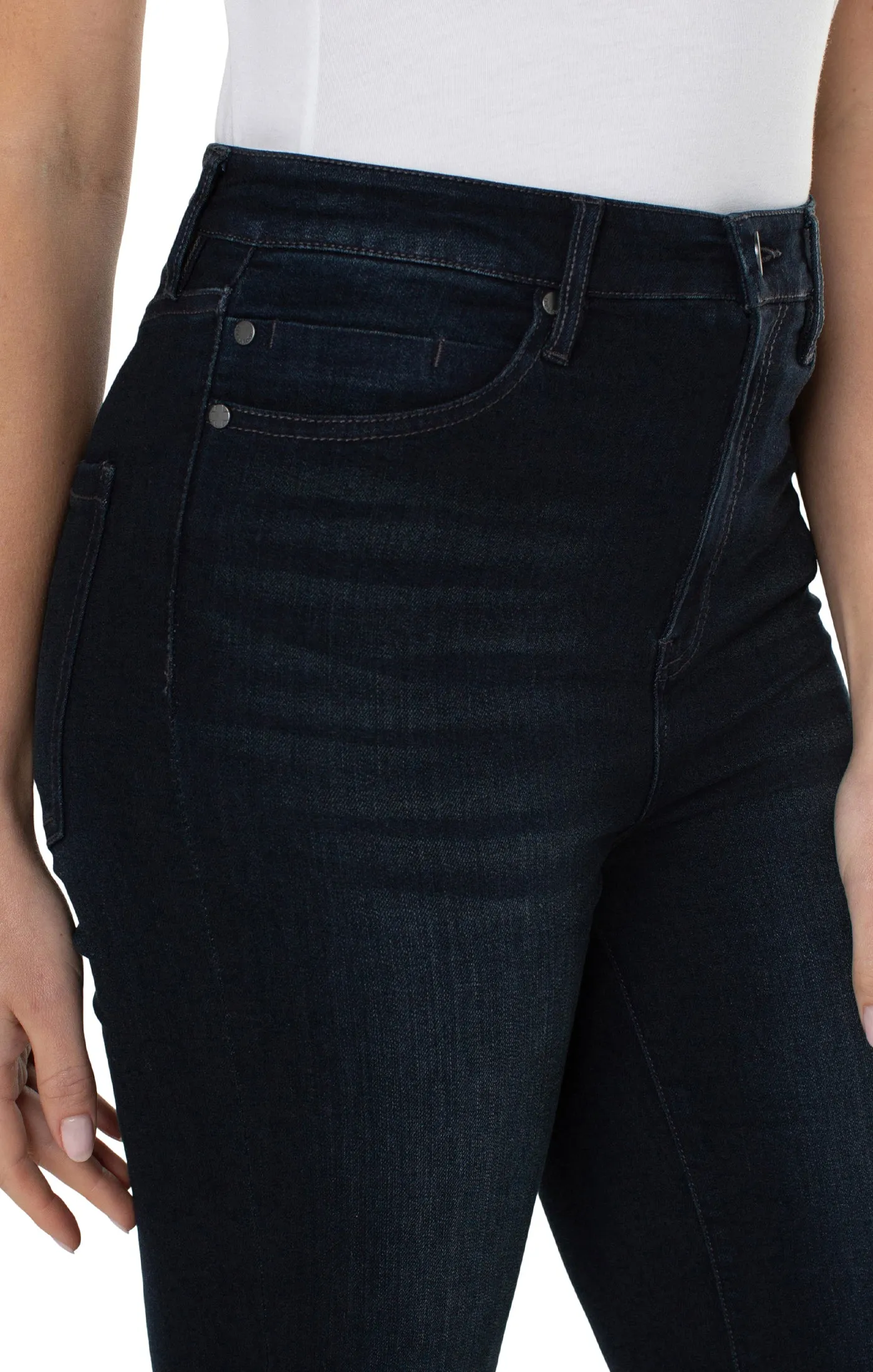 Hannah High Rise Flare Jean 32" | Westridge