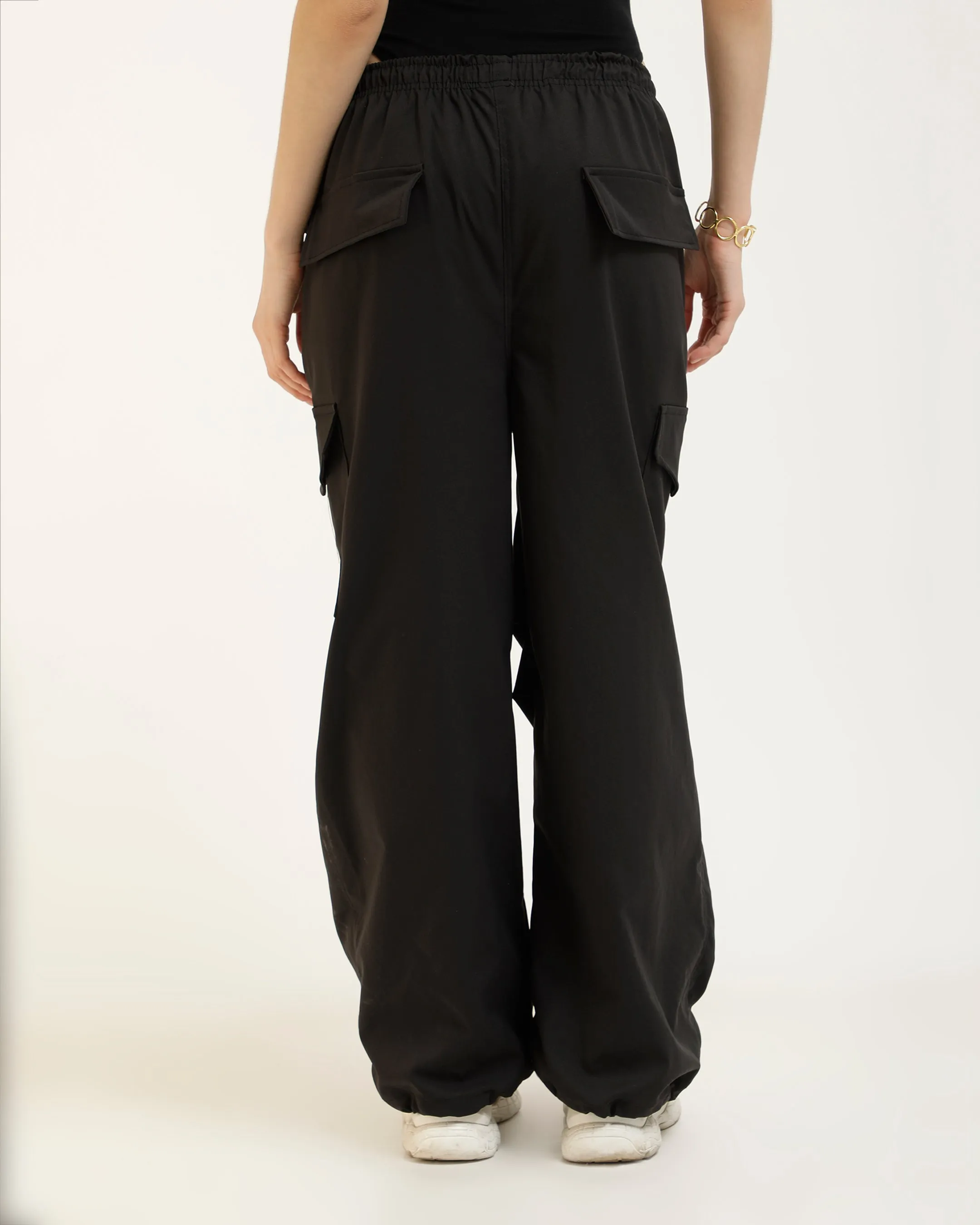 PARACHUTE PANTS WITH ADJUSTABLE SLIDER