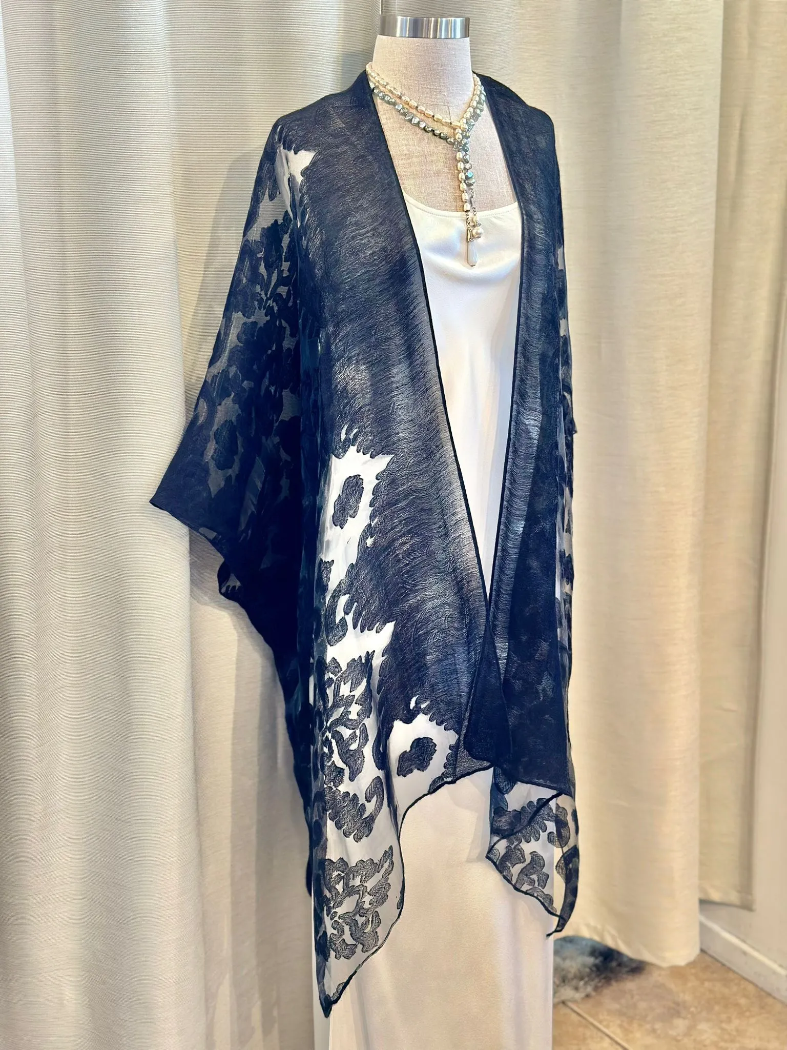 Spain In America Short Burnout Kimono